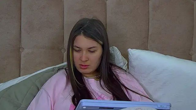 Онлайн чат XXX RachelSimpson