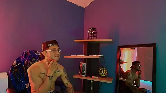 Thonixxx_mr: онлайн-секс-чат