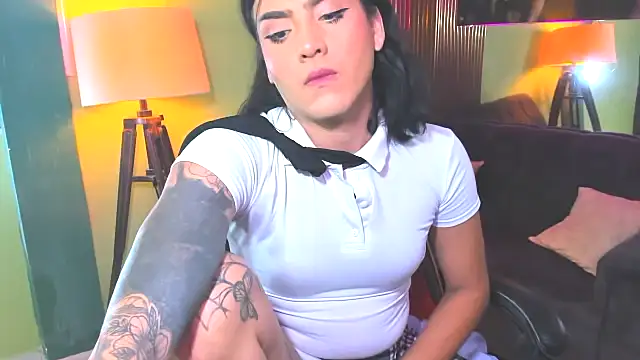 ximena22love: онлайн-секс-чат