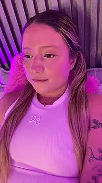 MiaPetit_ লাইভ XXX চ্যাট