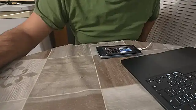 TARKAN1 Chat XXX live