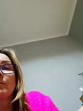 Show modela Steffi45 na web-kameri