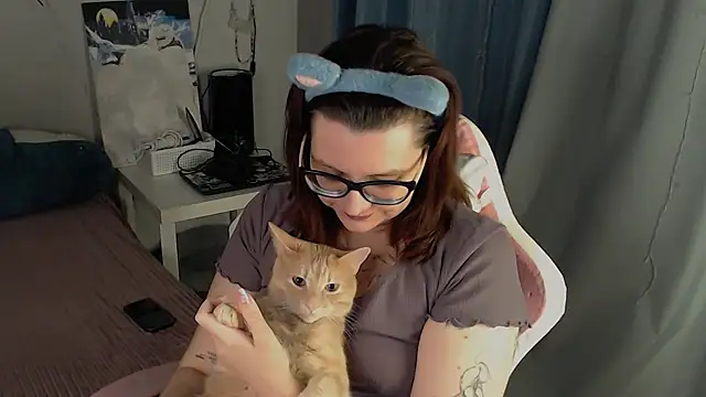 Chatroom XXX en direct de Milaniya_Poolys