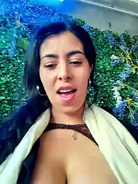 Luiannan Live XXX chat