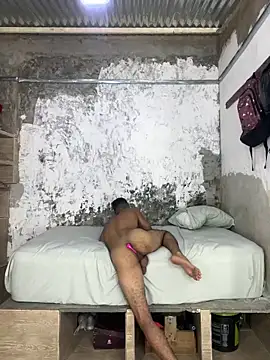 Chat +18 de ikaro21 ao vivo