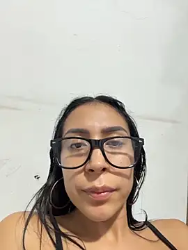 pregnant_sofii18 Show in webcam