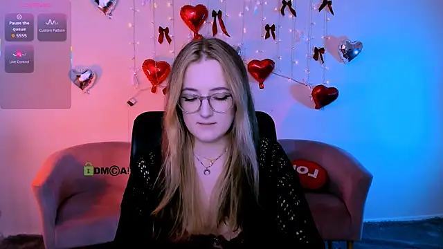 luna_berryy Adlı Modelin Canlı XXX Sohbeti