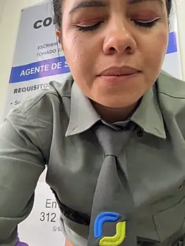 Ariana-07 Chat XXX live