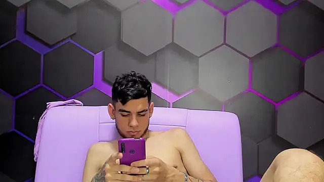 Chat +18 de secretsex_party ao vivo