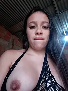 lachiki_plus Show in webcam