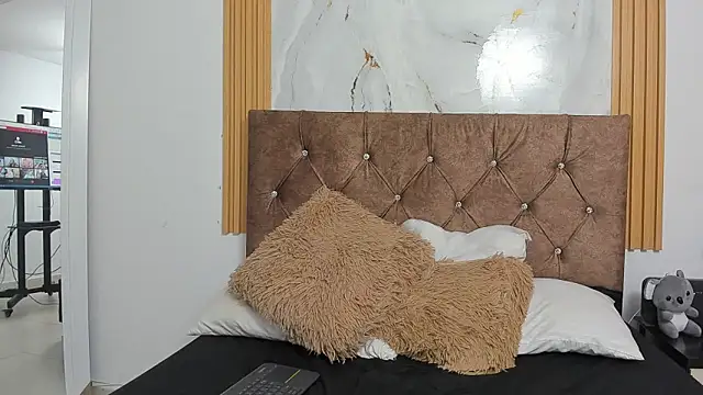 Candyfox2606: онлайн-секс-чат