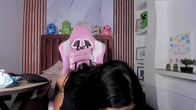 Chat +18 de Imtokio_ ao vivo