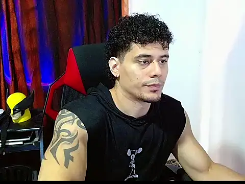 Logan0626: онлайн-секс-чат