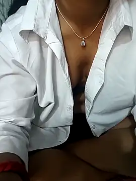 Show de Cute-Sanvii na webcam