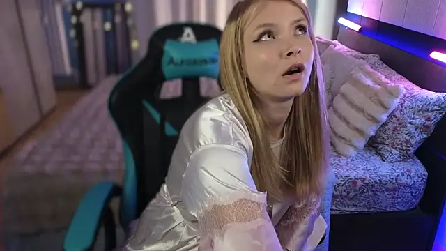 AnastasiaAniess élő XXX-chatje