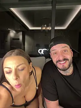 دردشة SexOnMyLvL الجنسية المباشرة