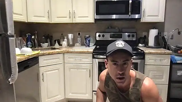 BigGuyMuscle: вебкам-шоу