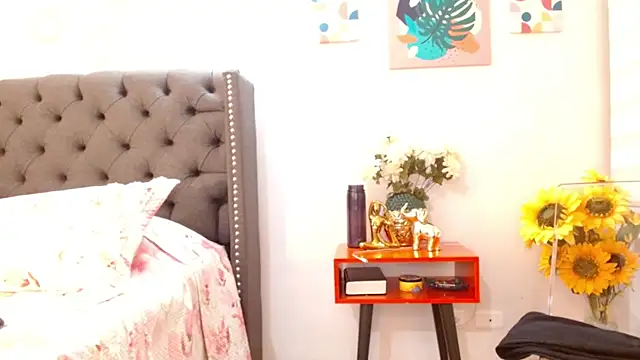 Chat +18 de Valentina-Ferrer ao vivo