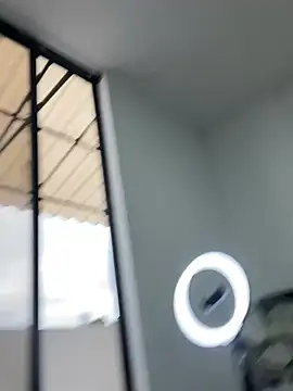 XXX chat uživo modela Dulce-diosa