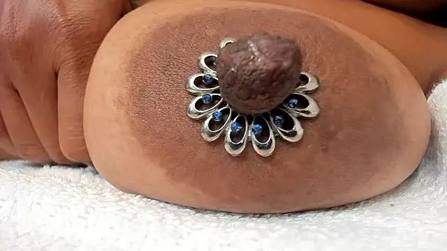 zara_lopez's Live XXX Chat