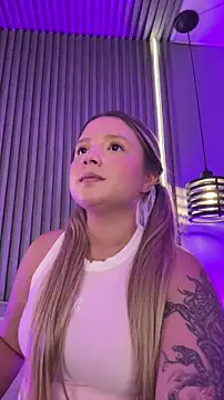 MiaPetit_のライブXXXチャット