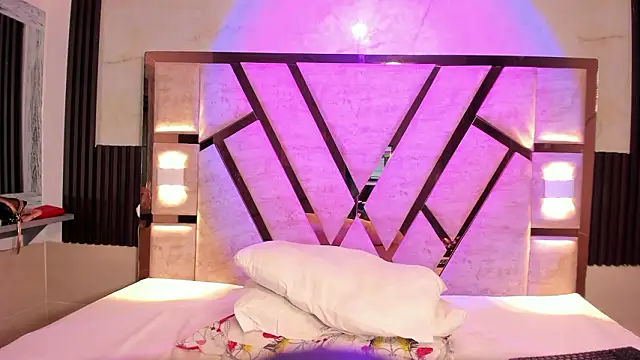 Athenea_Millsn Webbikameraesitys