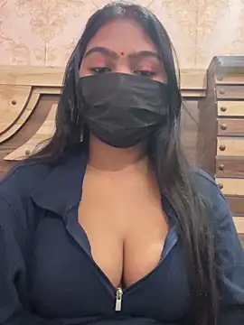 Show modela Cute-Ananyaa na web-kameri