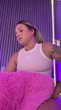 MiaPetit_: απευθείας συνομιλία ΧΧΧ