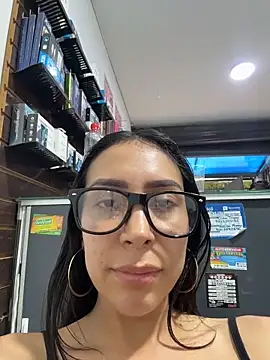 pregnant_sofii18 live XXX chat