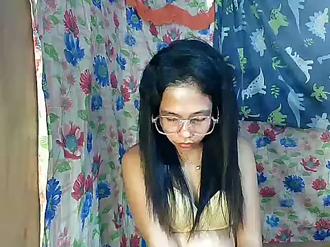 PinaySkinnyGirlのライブXXXチャット