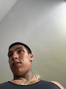 Živý XXX chat sendfer