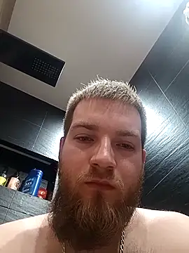 Sweet_bear69 Chat XXX in diretta