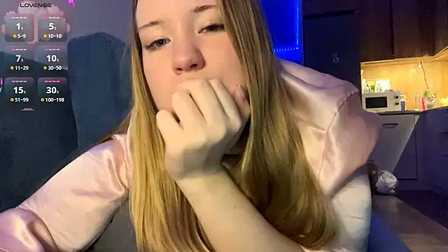 PandaFluff élő XXX-chatje