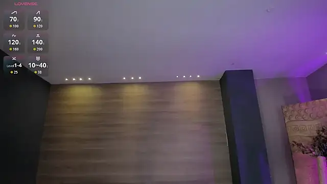 NiaHolland élő XXX-chatje