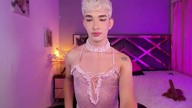 Cherry_zayden_: διαδικτυακό σόου στην κάμερα