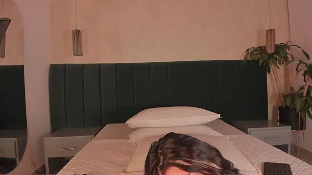 Chat +18 de Giselle_royy ao vivo