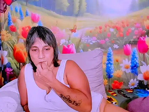 XXX chat uživo modela indianroxy