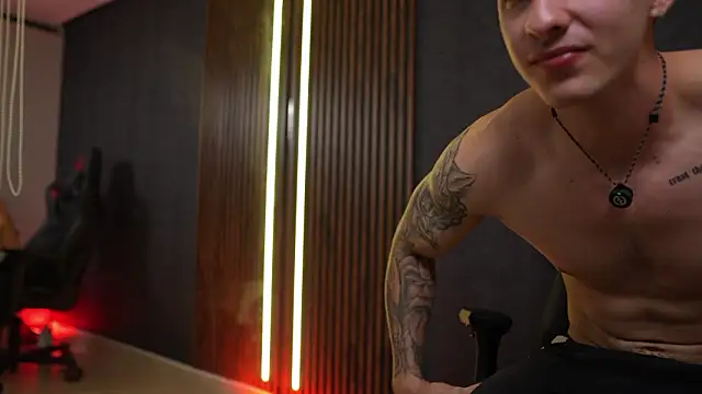 Chat XXX ao vivo de JacksonOlsenn