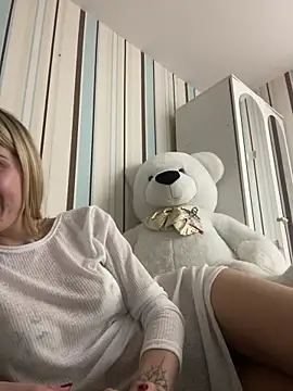 My_Hotgirl: онлайн-секс-чат