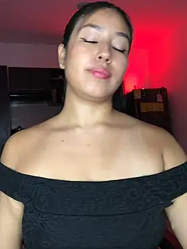 EmmaRossem 现场XXX聊天