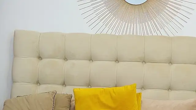 Chatroom XXX en direct de AliceWest_