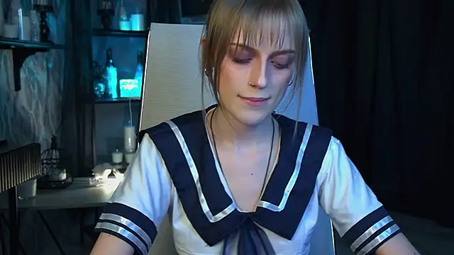 Chatroom XXX en direct de KiraMontoya