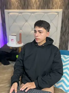 Samu_Hottn Live XXX chat