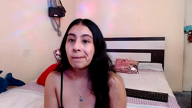 Chat XXX ao vivo de chika_hellar