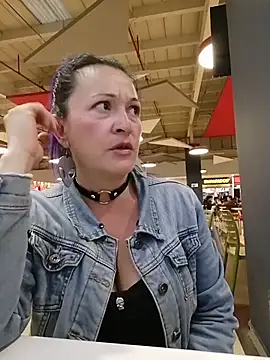 sophie_banger: απευθείας συνομιλία ΧΧΧ