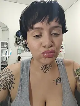 KatInk: απευθείας συνομιλία ΧΧΧ