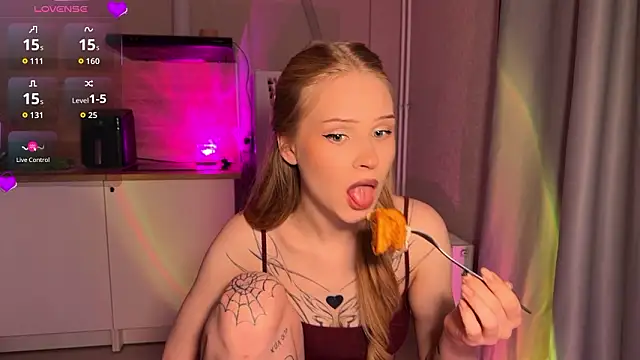 دردشة lisa_barbie الجنسية المباشرة