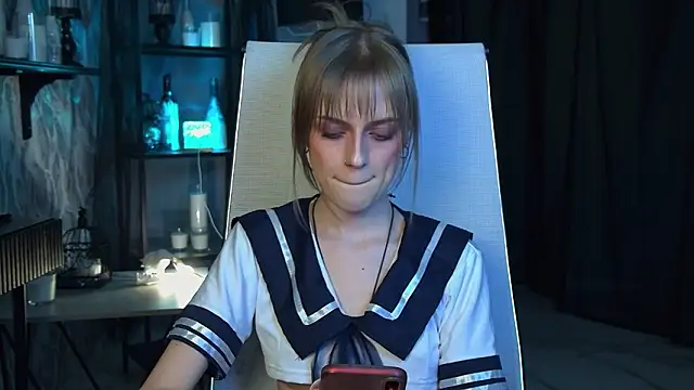 KiraMontoya's Live XXX Chat