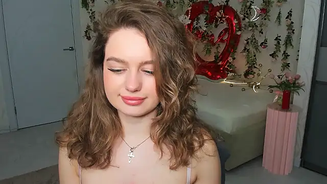 دردشة MiracleCurly الجنسية المباشرة