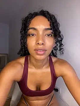 nicoleebony1: απευθείας συνομιλία ΧΧΧ